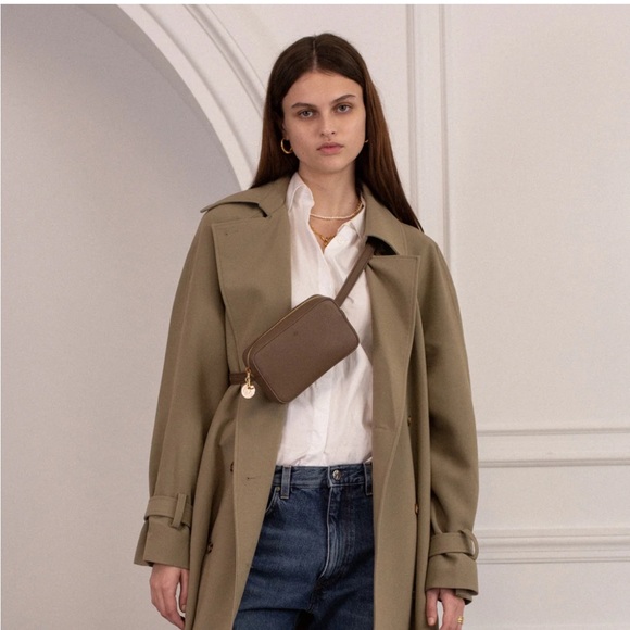 ela Micro Belt Bag - Crossbody Bag with Adjustable Strap - Picture 2 of 12